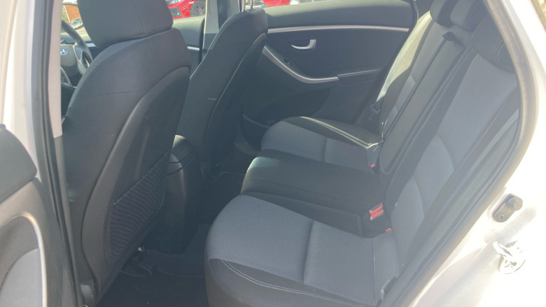 Hyundai i30 1.4 Blue Drive SE 5dr Petrol Hatchback